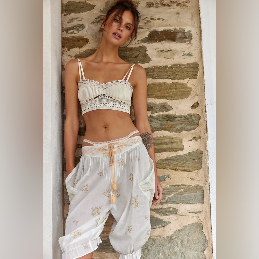 Free People Cream White Floral Cotton Bloomer Shorts